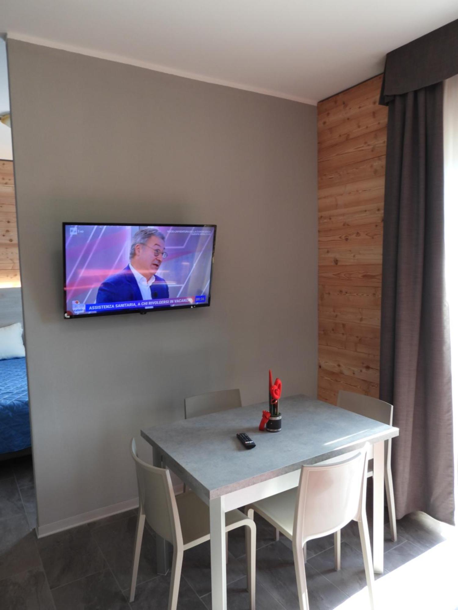 Albergo Rusen Borno Exteriör bild